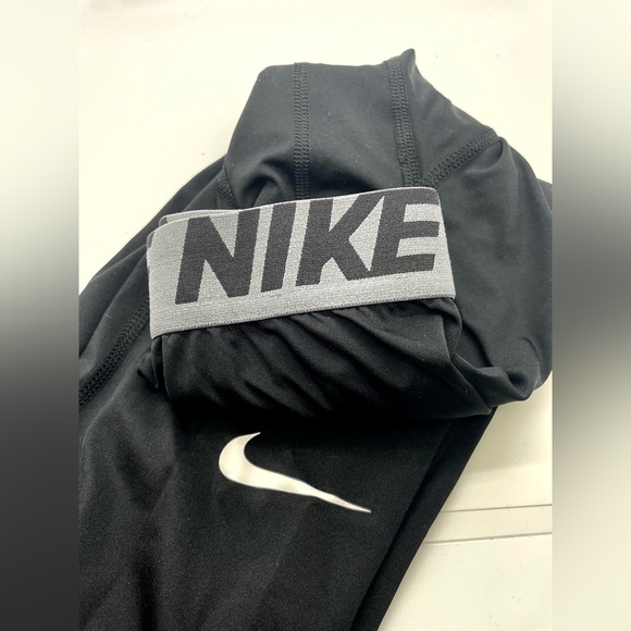 Set of 4 Men’s Nike & Nike Pro 3/4 Compression Leggings Size S - Picture 4 of 4